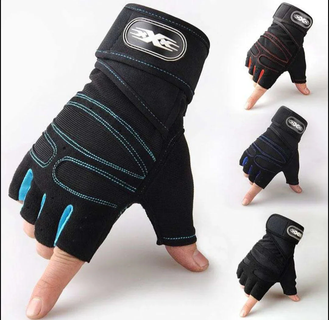 Gym gloves for weightlifting with anti slip grip